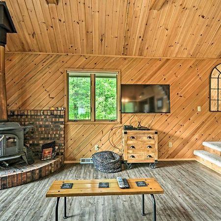 Riverfront Traverse City Cabin Fish, Kayak And Tube Exterior foto